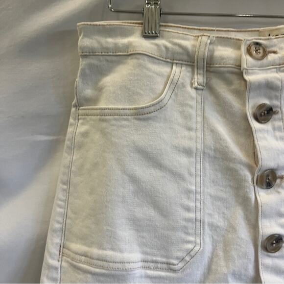 Kensie Vintage Luxe Button Down Cream Mini Denim Skirt Womens Size 10 A Line - Picture 2 of 8